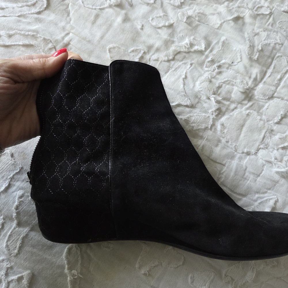 Aquatalia Black Quilted Suede Ankle Boots